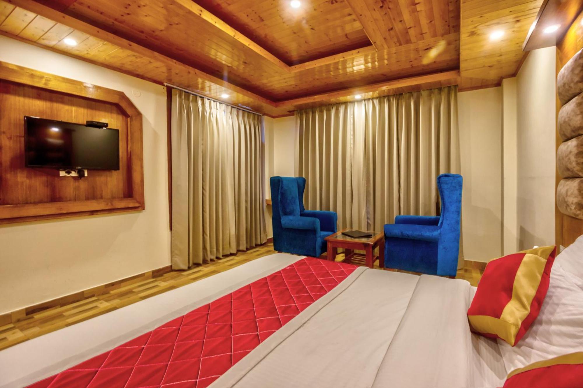 Montana Blues By Snow Hotel Manali (Himachal Pradesh)
